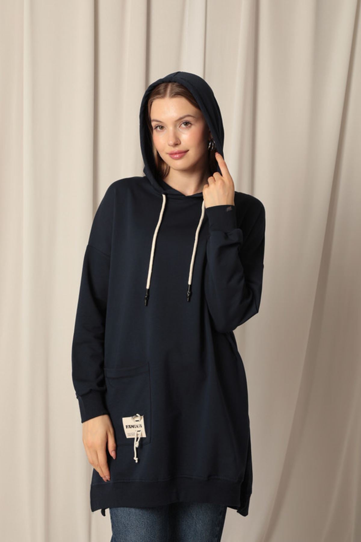 İki İplik Kumaş Armalı Kapüşonlu Kadın Lacivert Tunik Sweat