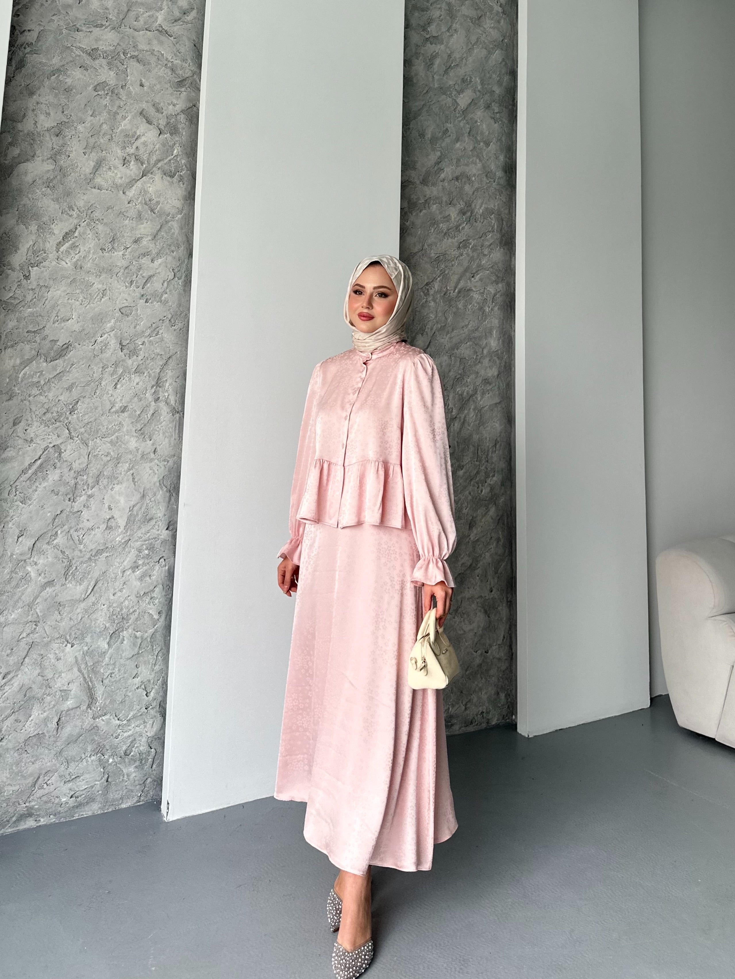 Elizan Kendinden Desenli Önü Düğmeli Saten Takım - Pudra