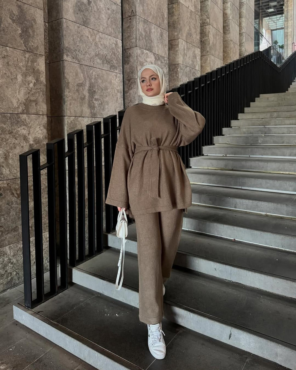 Sıcak Kahve Tonlarında Triko Takım