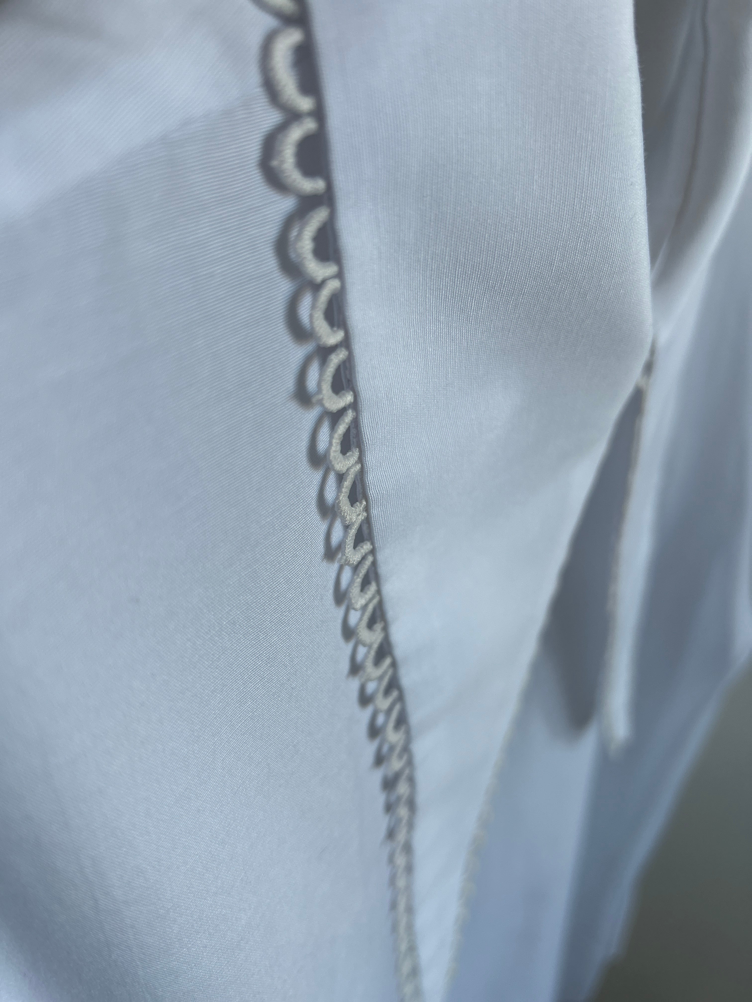 Eliza Dantel Yaka Gömlek