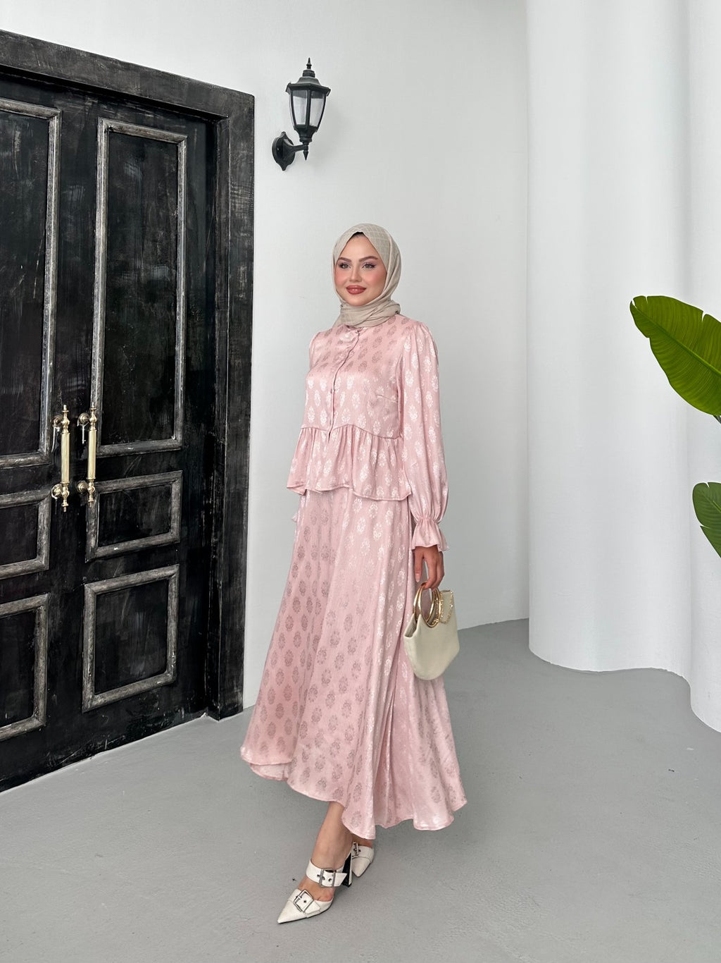 Elizan 2 Kendinden Desenli Önü Düğmeli Saten Takım - Pudra