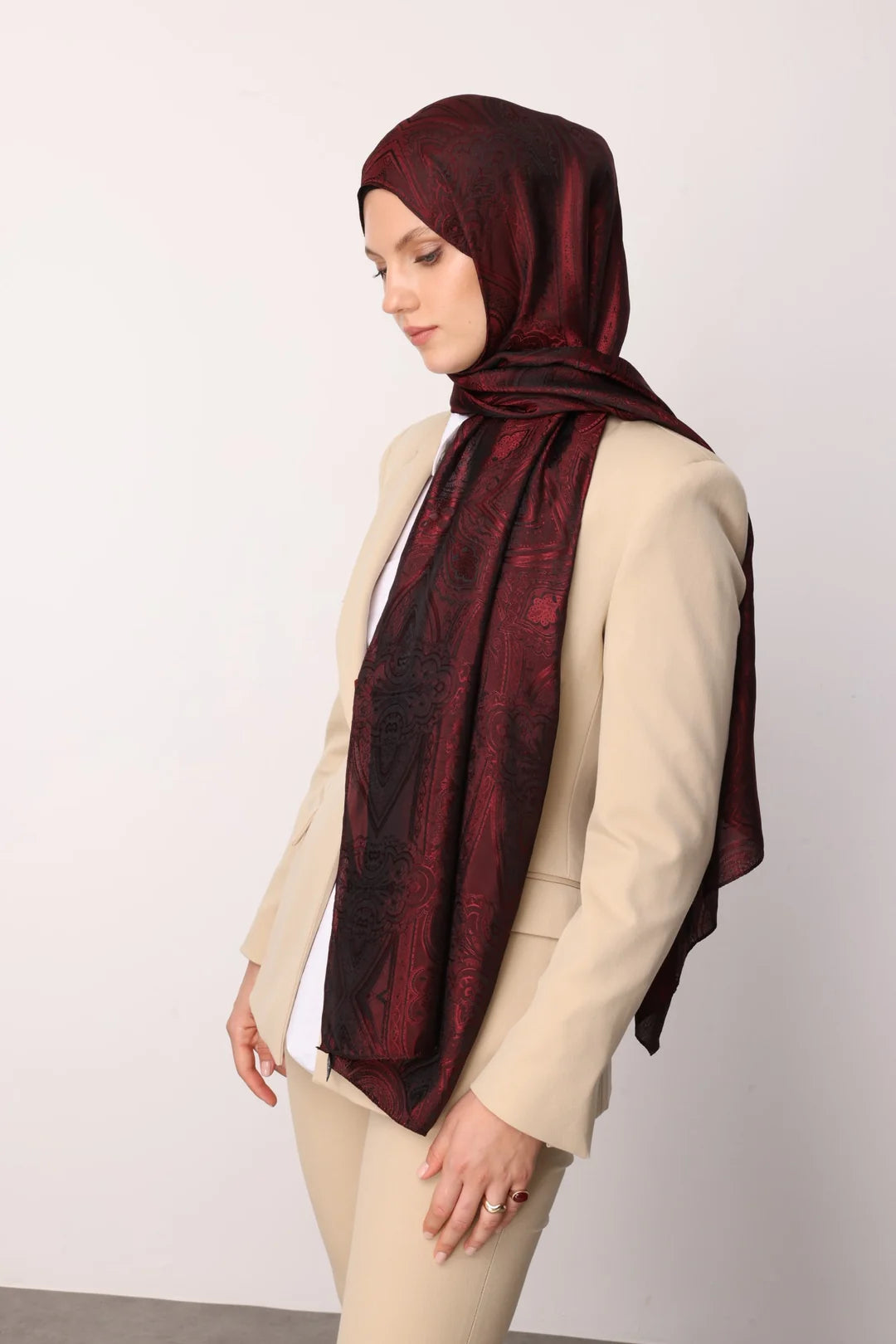 Liva Desen Shine Line Şal Siyah - Bordo